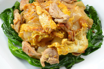 Stir-fried Noodles in Sweet Soy Sauce with Pork