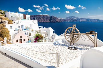 Fototapeta na wymiar Beautiful Santorini terace