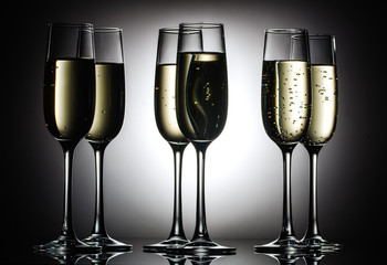 champagne glasses with bubbles
