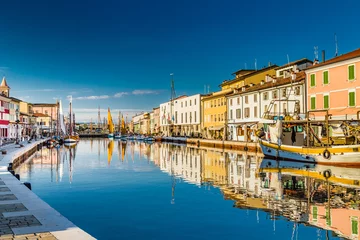 Photo sur Plexiglas Porte boats on Italian Canal Port
