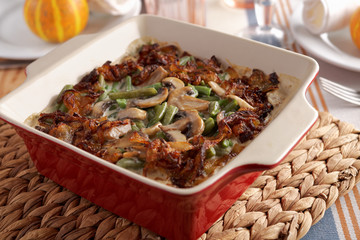 Baked beans with onion