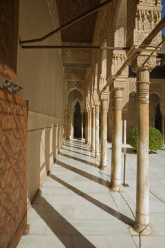 Alhambra, Granada, Löwenhof ,Galerie.