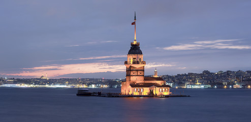 Obraz premium Maiden's Tower istanbul
