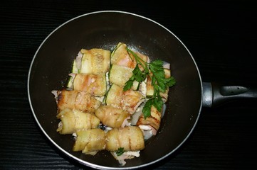 Involtini di melanzane e zucchine ripieni