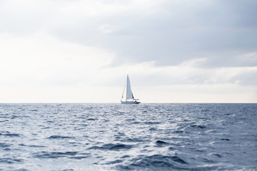 Obraz premium Yachts in the open sea