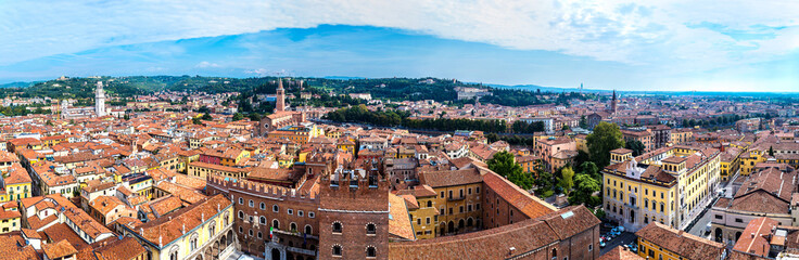 Aerial view of Verona, Italy - obrazy, fototapety, plakaty