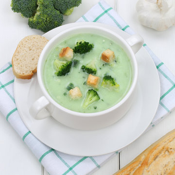 Brokkolisuppe Brokkoli Suppe Broccolisuppe Broccoli gesunde Ern