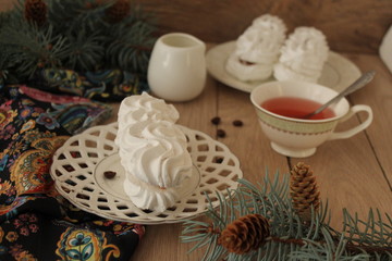 Meringue with coffee