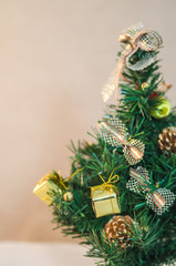 christmas tree and gift box