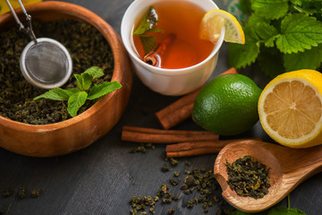 berries  tea composition