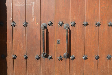 puerta antigua de madera