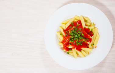 Penne pasta with tomato sauce
