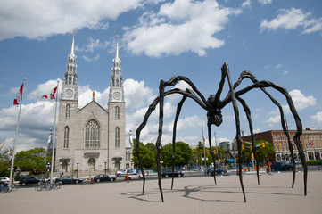 Spider Statue - Ottawa - Canada - obrazy, fototapety, plakaty