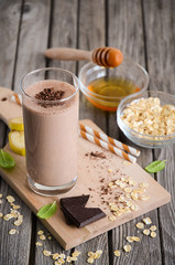 Chocolate and banana smoothie with oatmeal 