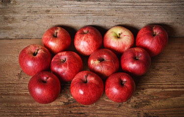 Organic red apples
