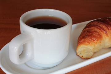 Café et croissant 