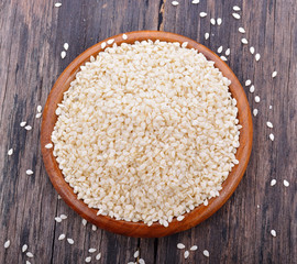 sesame in a wood bowl