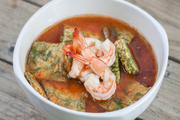 Thai Food : Spicy and Soup Curry with Shrimp and Vegetable Omelet