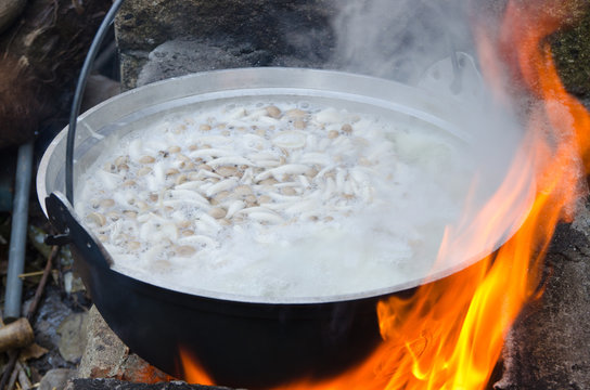 Cooking of Imoni