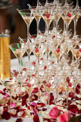 Pyramid of glasses 