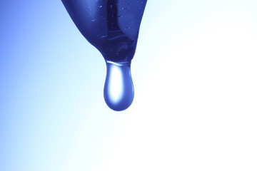 氷のしずく