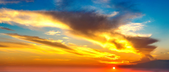 Fototapeta na wymiar Sunset panorama