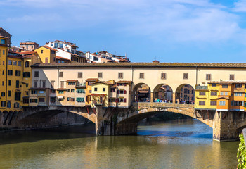 Obraz na płótnie Canvas The Ponte Vecchio in Florence