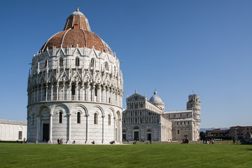 Fototapeta premium monumentos religiosos de la ciudad italiana de Pisa