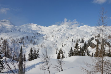 Fototapeta na wymiar Mountains covered snow
