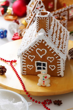 Making of gingerbread house