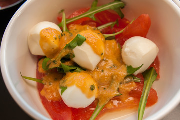 salad with egg and tomato