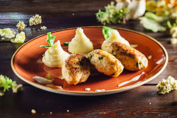 cutlet with mashed potatoes