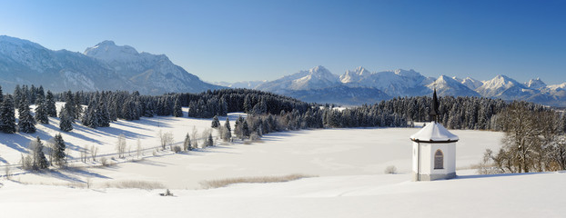 Fototapeta na wymiar Panorama Winterlandschaft in Bayern im Allgäu