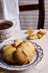 Dry brown pastry