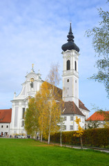 Marienmünster Dießen im Herbst