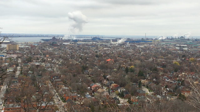 4K UltraHD A view over Hamilton, Ontario with industry in background