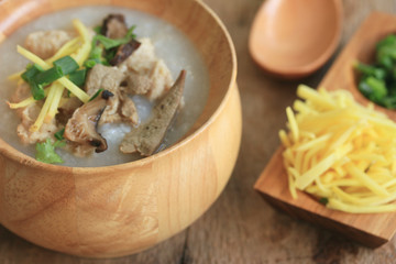 rice porridge with minced pork