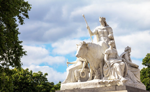Allegorical sculpture "Europe" (by Patrick MacDowell) representing continent of Asia in Prince Albert Memorial near Kensington Gardens in London. UK