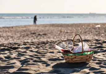 Foto auf Leinwand Picknick am Strand © Maksim Shebeko