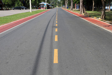 Bike lanes on side road