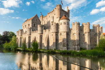 Medieval castle Gravensteen (Castle of the Counts) in Ghent, Bel - obrazy, fototapety, plakaty