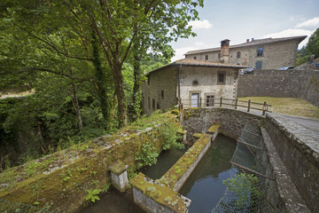 Fototapeta na wymiar Toscana,Arezzo,il paese di Camaldoli.