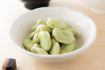 そら豆の塩茹