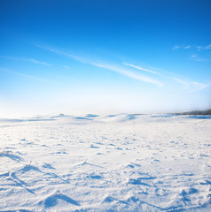 Fototapeta na wymiar snow hill and blue sky