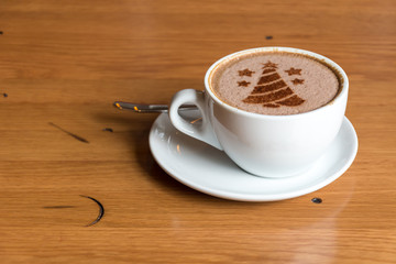 christmas tree, drawing on latte art coffee cup