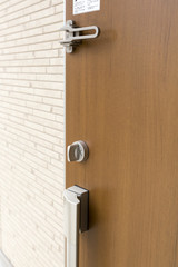 住まいの玄関ドア　防犯錠
