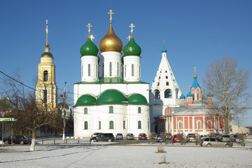Fototapeta na wymiar KOLOMNA, RUSSA - April, 2014: Assumption Cathedral in Kolomna. V