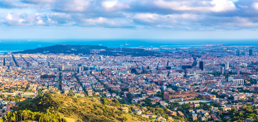 Fototapeta premium Panoramic view of Barcelona