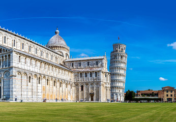 Obraz premium Leaning tower and Pisa cathedral