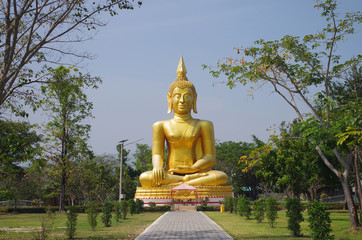 Fototapeta UTHAY THANI, THAILAND - January, 2015: Buddha on Ban Samo Thong obraz